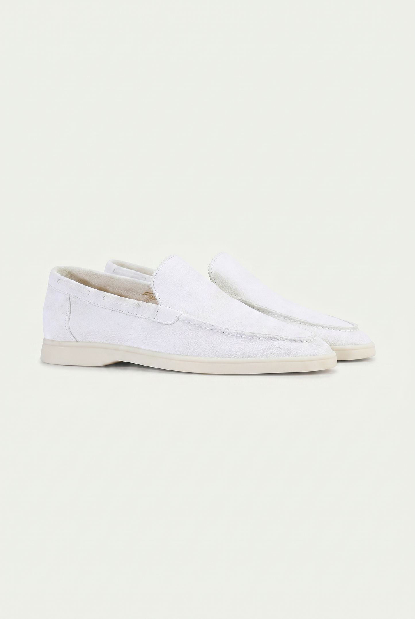 Amalfi Classic Suède Loafer White